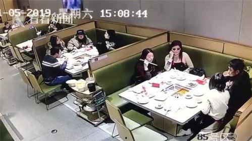 恶作剧成人吃饭视频播放,揭秘成人吃饭视频的搞笑瞬间